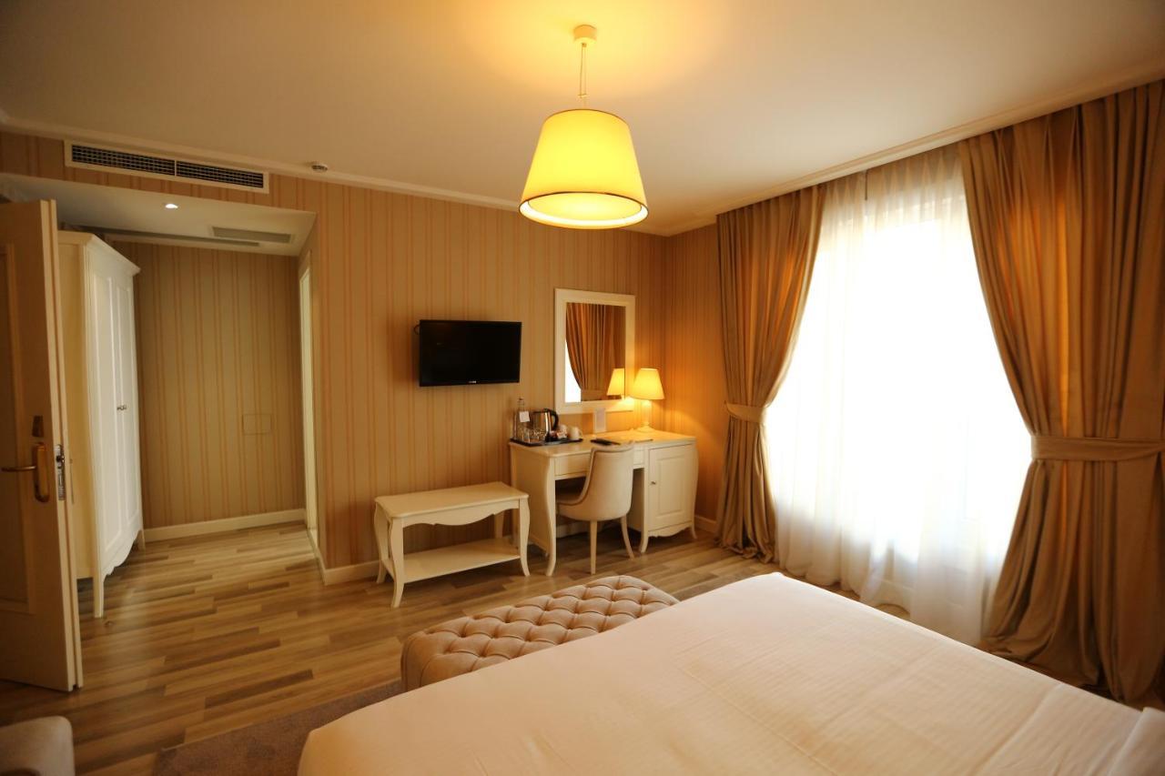 Palace & Hotel Durrës