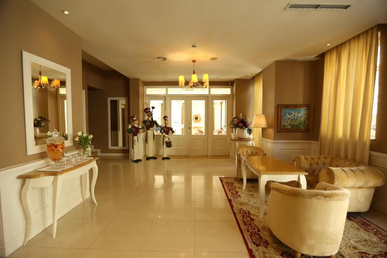 Palace & 5* Durrës