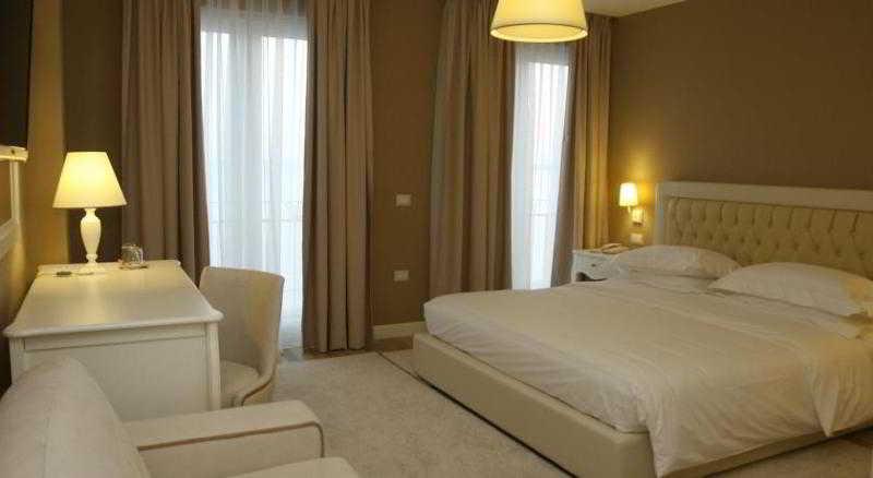 Hotel Palace &