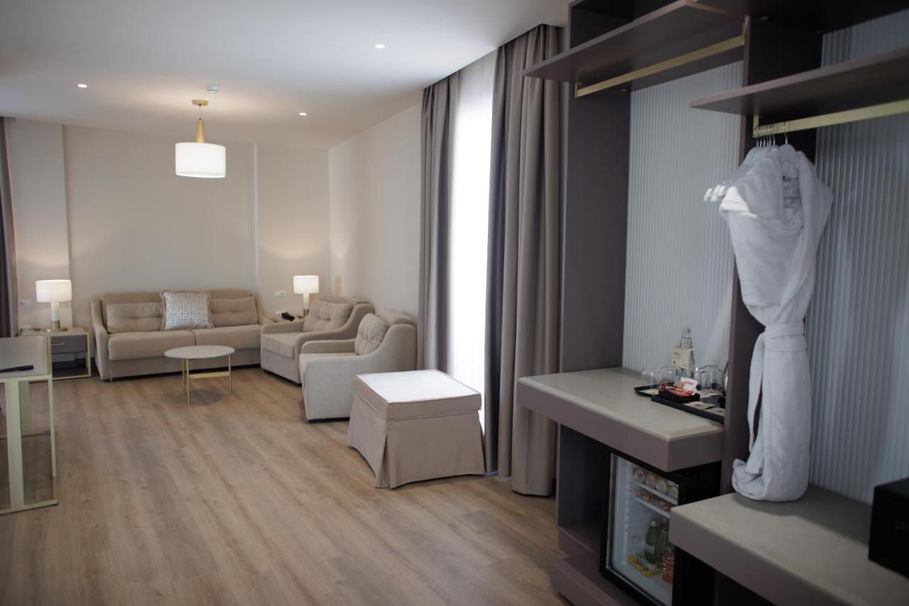 Palace & 5* Durrës